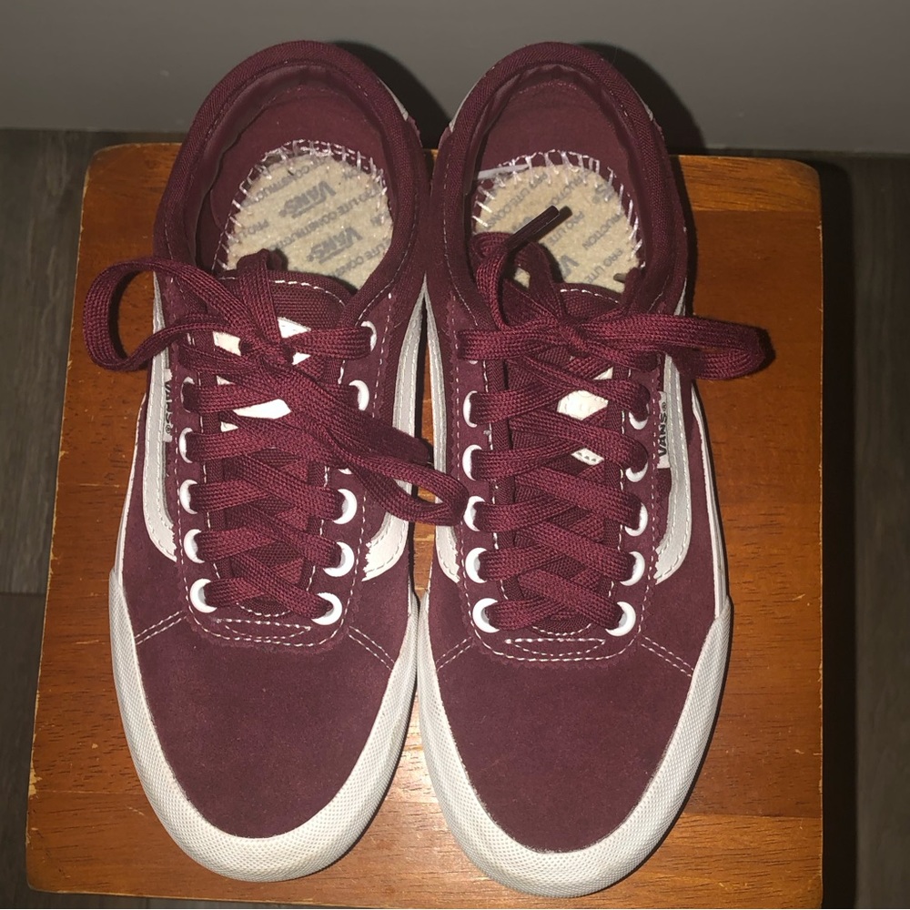 Women’s Vans - Picture 6 of 7